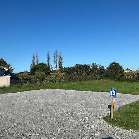 T2, Cl 3 Etoiles, 4 Lits, 4 Personnes Et 1enfant, Parking Et Terrasse *