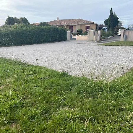 Appartement T2, Cl 3 Etoiles, 4 Lits, 4 Personnes Et 1enfant, Parking Et Terrasse
